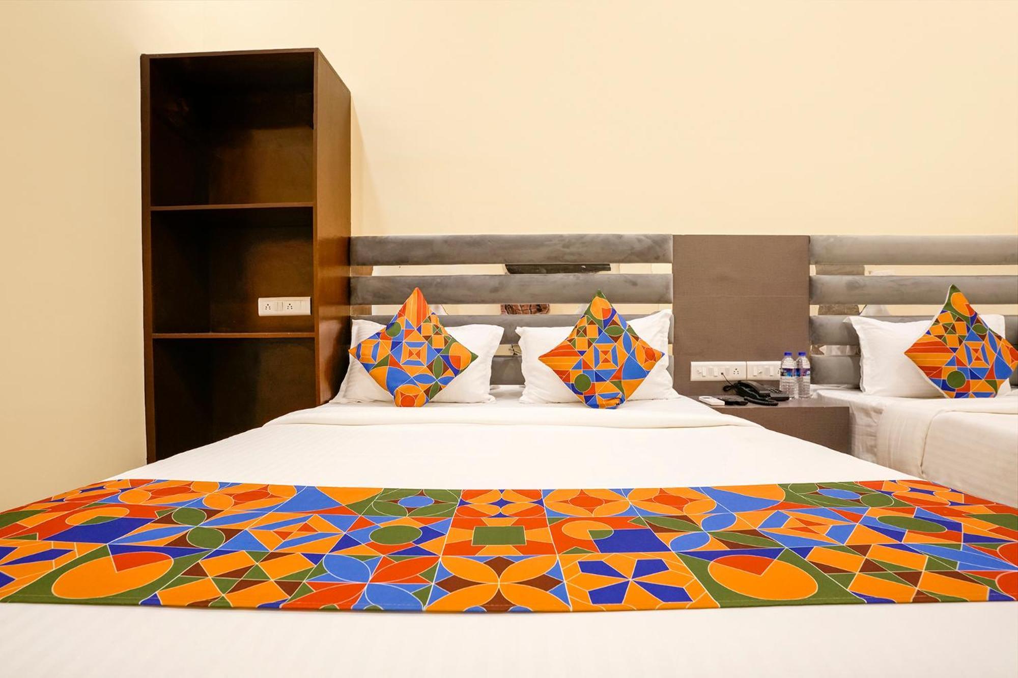 Fabhotel Freedom International - Nr Mumbai International Airport エクステリア 写真