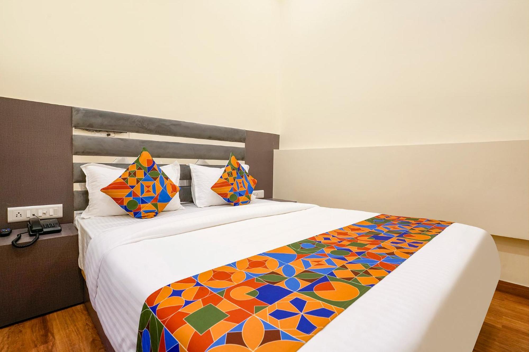 Fabhotel Freedom International - Nr Mumbai International Airport エクステリア 写真