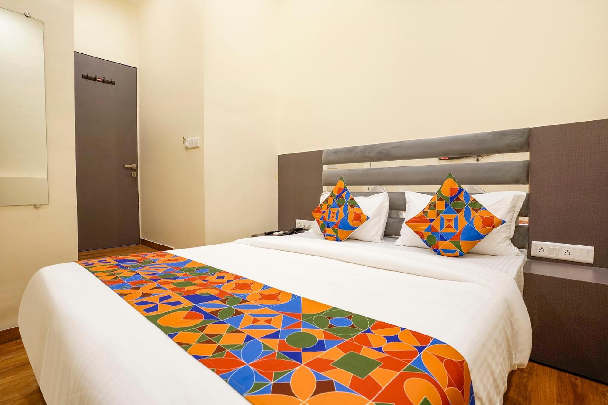 Fabhotel Freedom International - Nr Mumbai International Airport エクステリア 写真