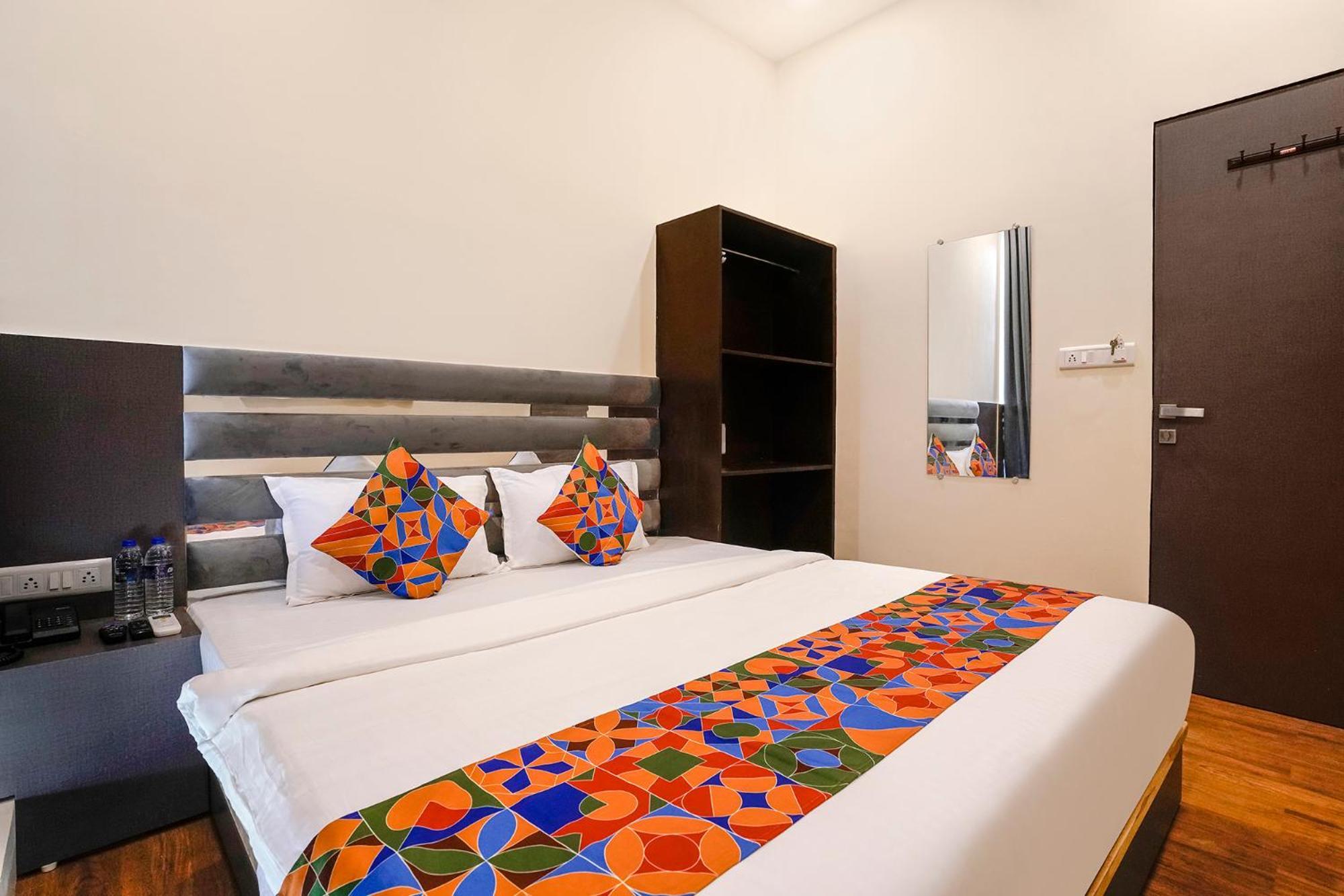 Fabhotel Freedom International - Nr Mumbai International Airport エクステリア 写真